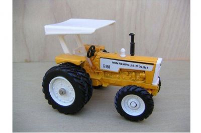 L.C.N. Beursmodel 1994 - Minneapolis Moline G 950